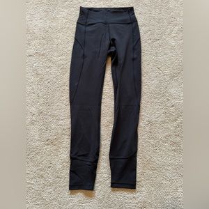 Lululemon In Movement tight size 4